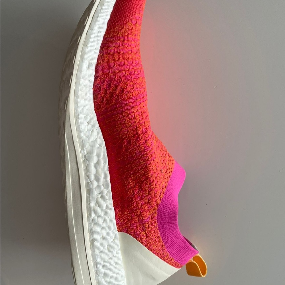 Adidas by Stella McCartney ultra boost shoes sz 8.5